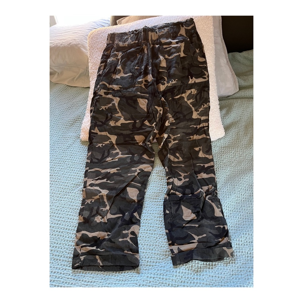 Camo pants